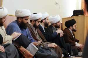 جلسه توجیهی مدیر مرکز تخصصی شهدای محراب درمورد کاربینی ماه رمضان