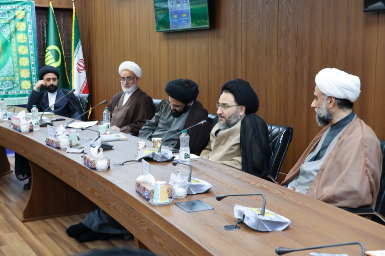 گزارش تصویری نشست علمی روحانیت و رهبری جامعه، بازخوانی الگو و اندیشۀ شهید صدر
