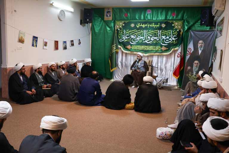 جلسه توجیهی کارورزی محرم و بدرقه دانش پژوهان اعزامی برگزار شد