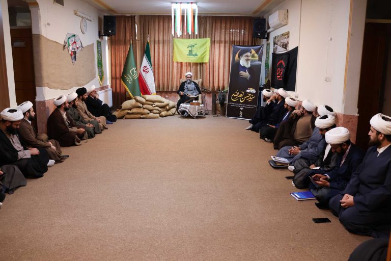 جلسه صمیمی مدیر مرکز تخصصی شهدای محراب با دانش‌پژوهان برگزار شد