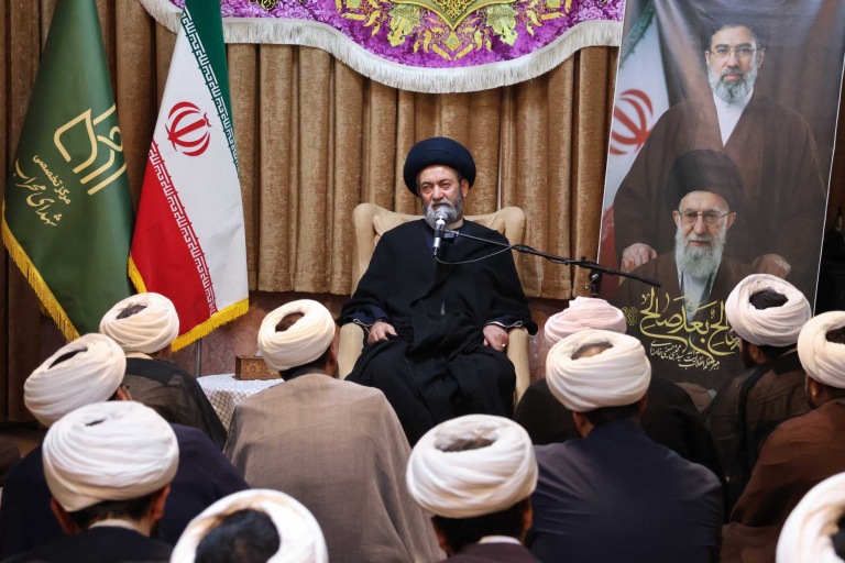 حجت الاسلام والمسلمین عاملی؛ تسخیر قلوب و پمپاژ «معنویت، عطوفت و بصیرت» رسالت اصلی امامان جمعه